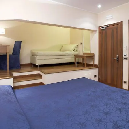 Iris Hotel Genoa